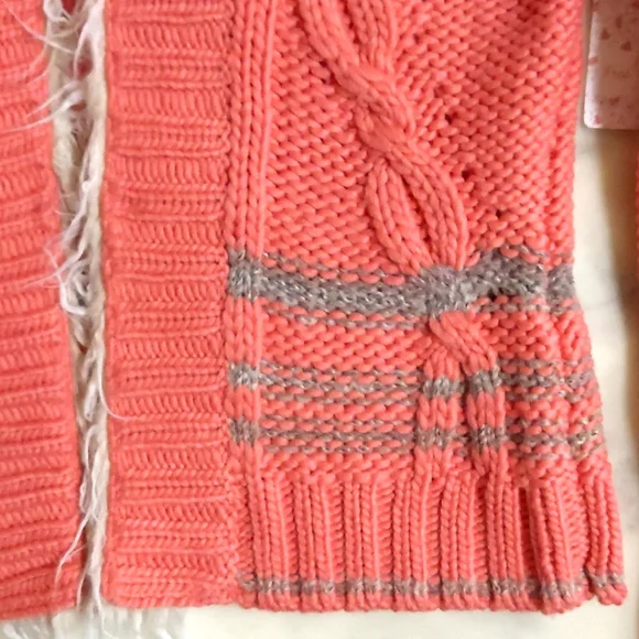 NWT. Free People Multi color/knitted pattern cardigan sweater with faux fur trim - Picture 7 of 8